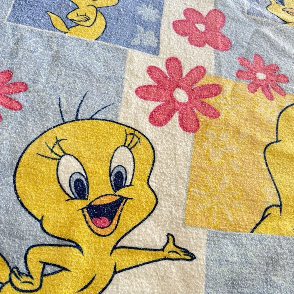 Vintage Looney Tunes Tweety Bird Flowers Blanket Made in USA 84x 74